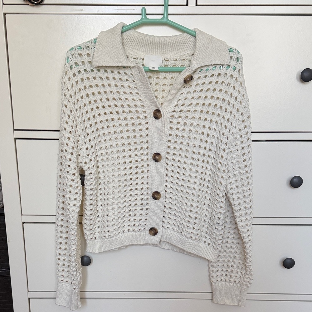 NWOT H&M Women's Cream Button Sweater Cardigan